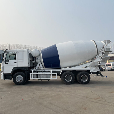 Sinotruk Howo xe tải mới đã sử dụng 10 đến 18 mét khối Năng lượng máy trộn bê tông Xe tải bơm