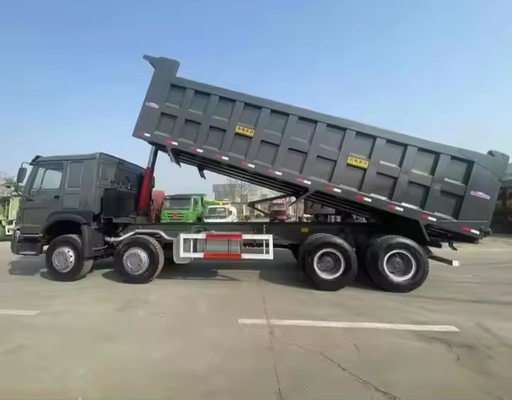 Đơn vị hóa tải trọng nặng 50T 375hp 6 xi lanh nhiên liệu diesel 8 * 4 xe tải dumpper