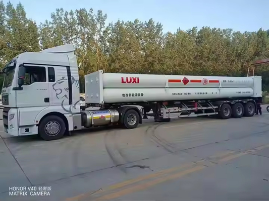 CIMC 3 trục 5500L-8000L xăng và dầu diesel 4 khoang thép nhiên liệu thùng chứa thủy lực