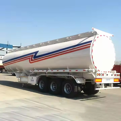 Tàu chở nhiên liệu dầu Sinotruk Xe chở nhiên liệu 8*4 35000l Xe chở nhiên liệu