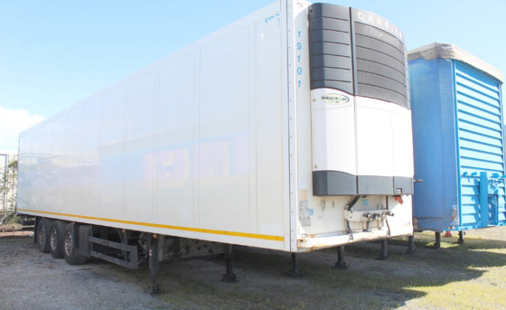 Loại nhiên liệu dầu diesel hộp tủ lạnh Semi-trailer 30T dung lượng tải